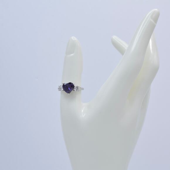 NWOT Fragrant Jewels Purple Heart Multi-Stone Ring Size 8 US - Picture 3 of 5